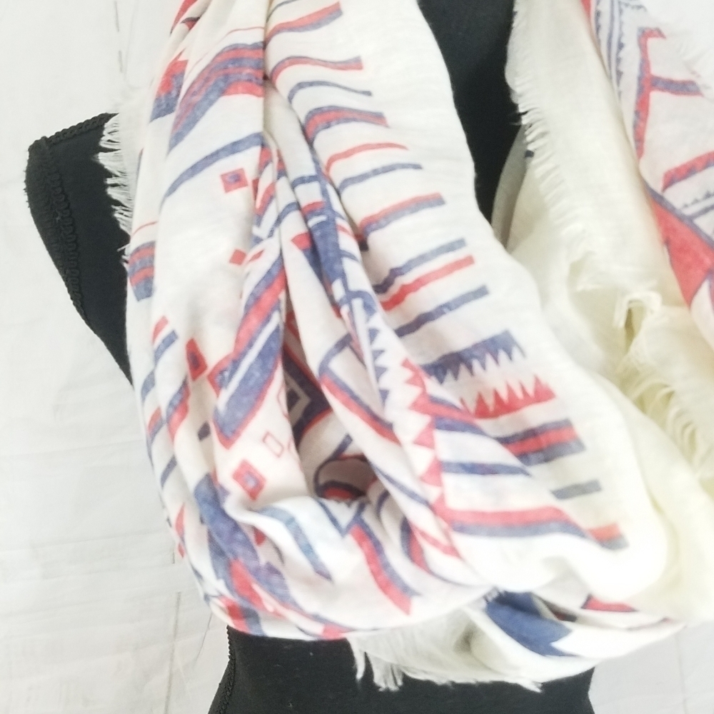 Aztec infinity scarf - Picture 4 of 5